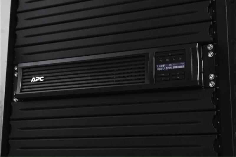 SMT1500RMI2UC 1500 VA / 1000 W