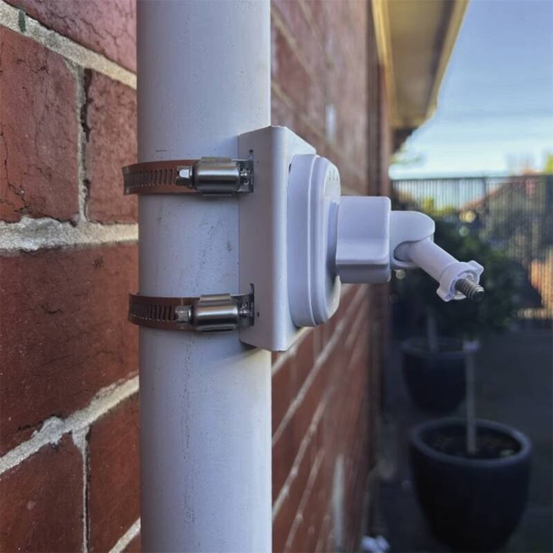 Pole Mount Camera Bracket
