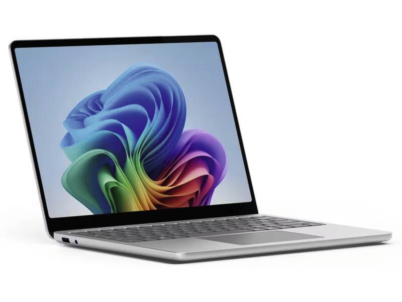 Surface Laptop 13 Copilot+ PC (16 GB, 512 GB)