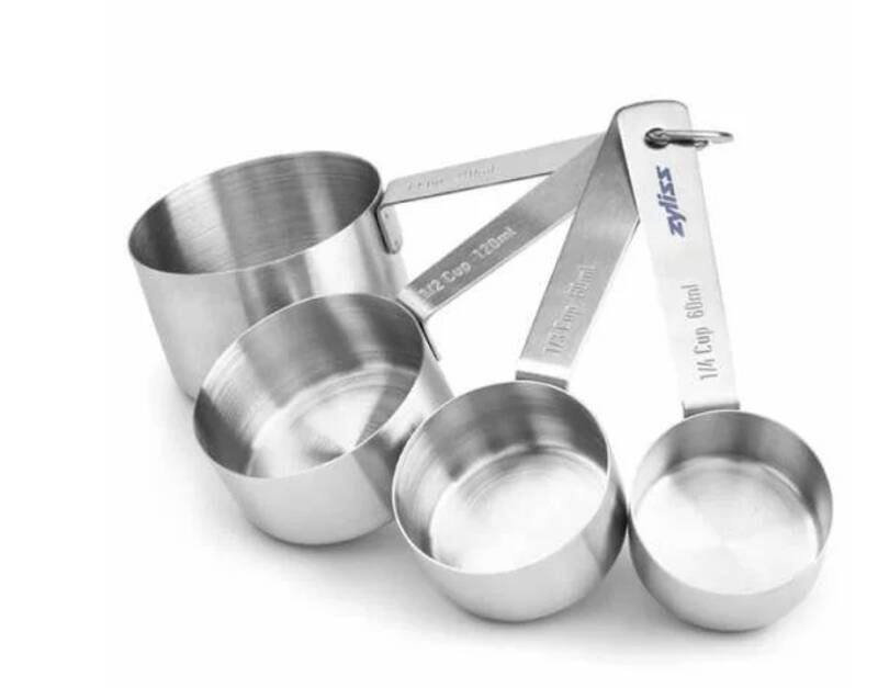 Messbecher in 4 verschiedenen Grössen Edelstahl