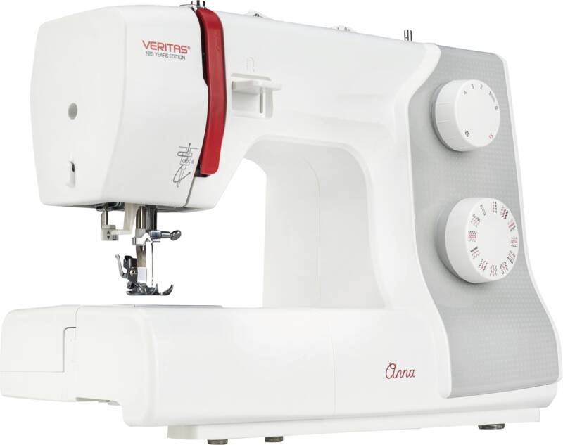 Anna mit Nähmaschinen-Tasche