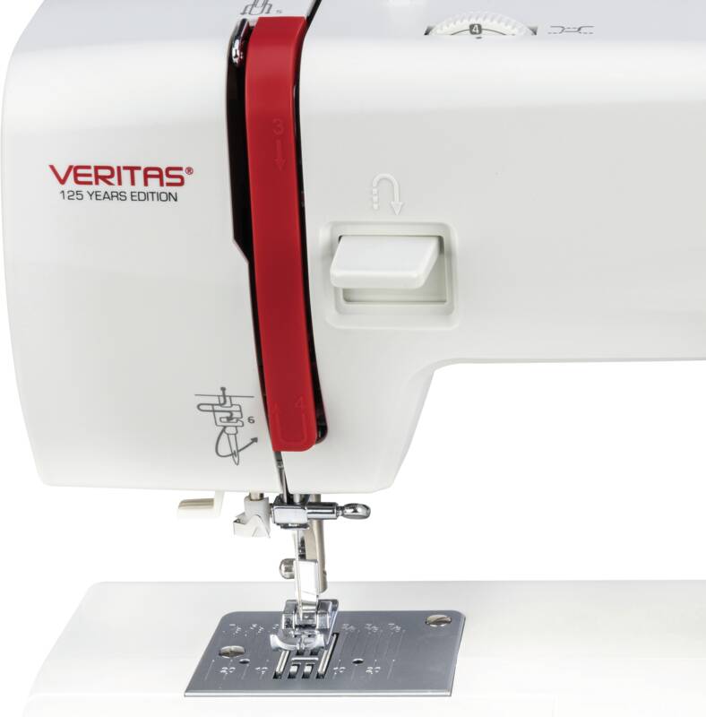 Anna mit Nähmaschinen-Tasche